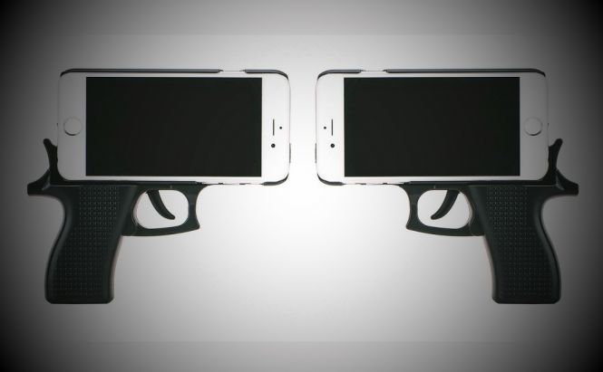 The Police Don't Like Smartphone Cases that Look Like a Gun